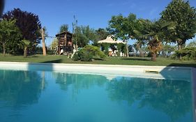 Appartamento Con Piscina E Giardino A Siena